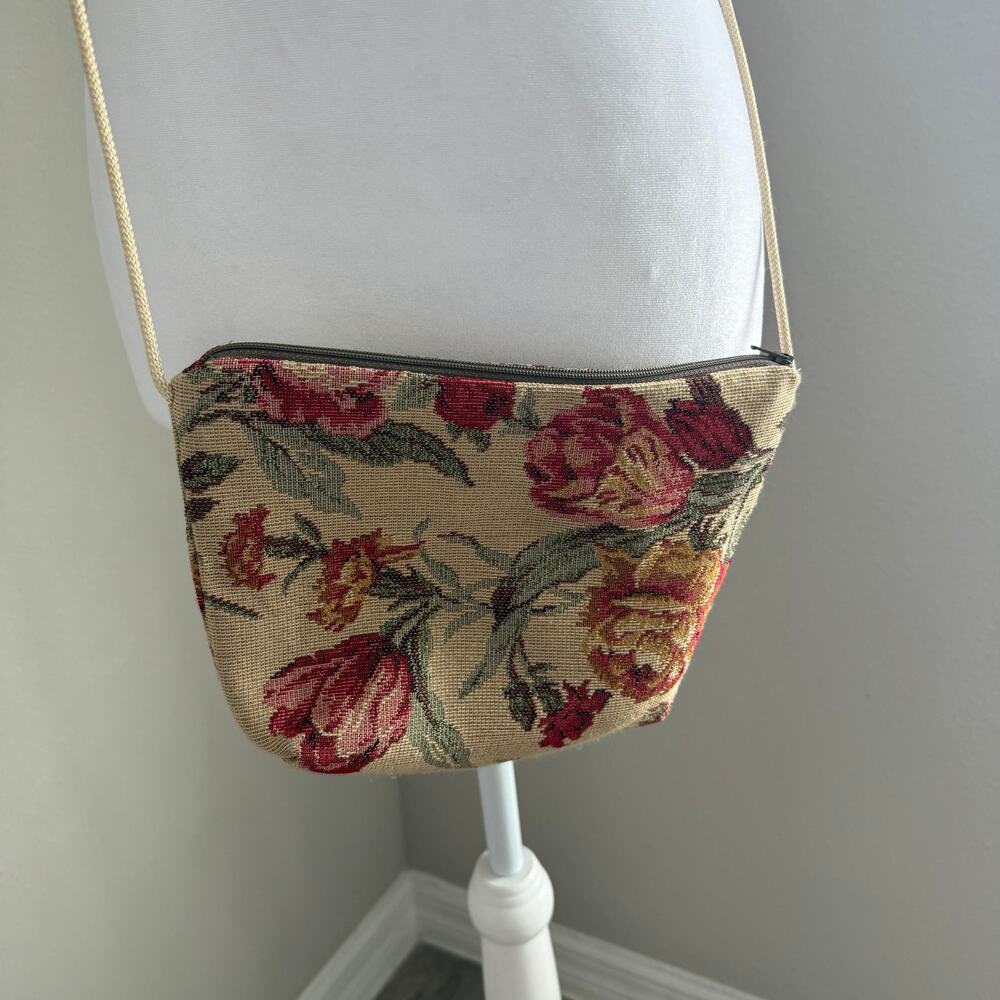 Vintage Floral Tapestry Crossbody Purse Cottagecore Boho Indie Bag - Picture 3 of 8